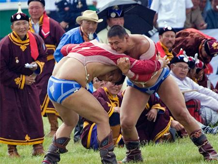 Lutte mongole au Naadam